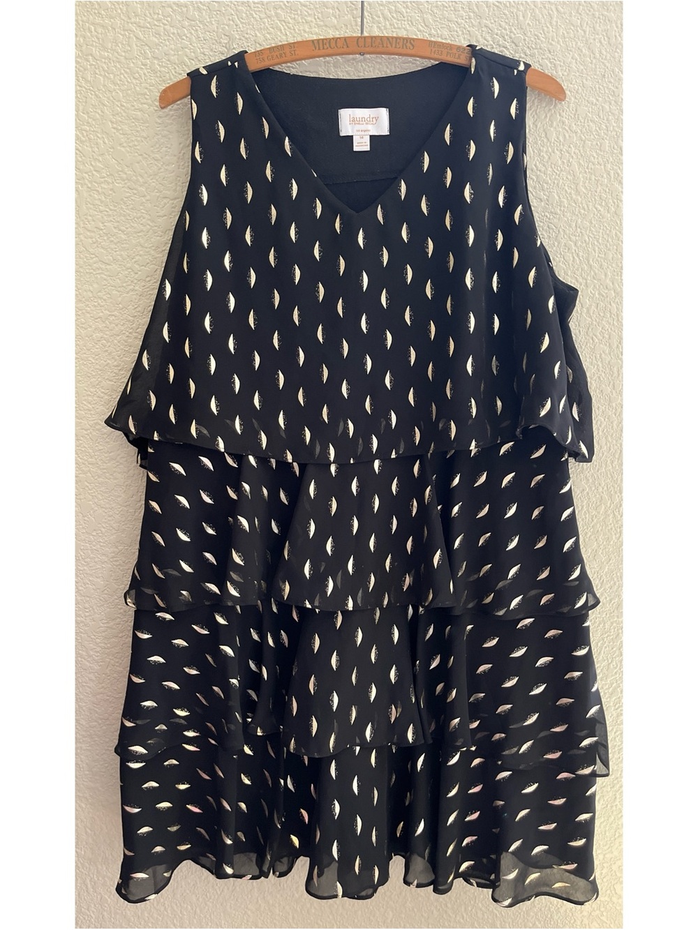 Laundry By Shelli Segal Black and Gold Foil Tiered Chiffon Dress Women’s Size 14